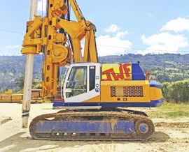 Used BAUER BG 18 H Rotary Drilling Rig - Year 2004